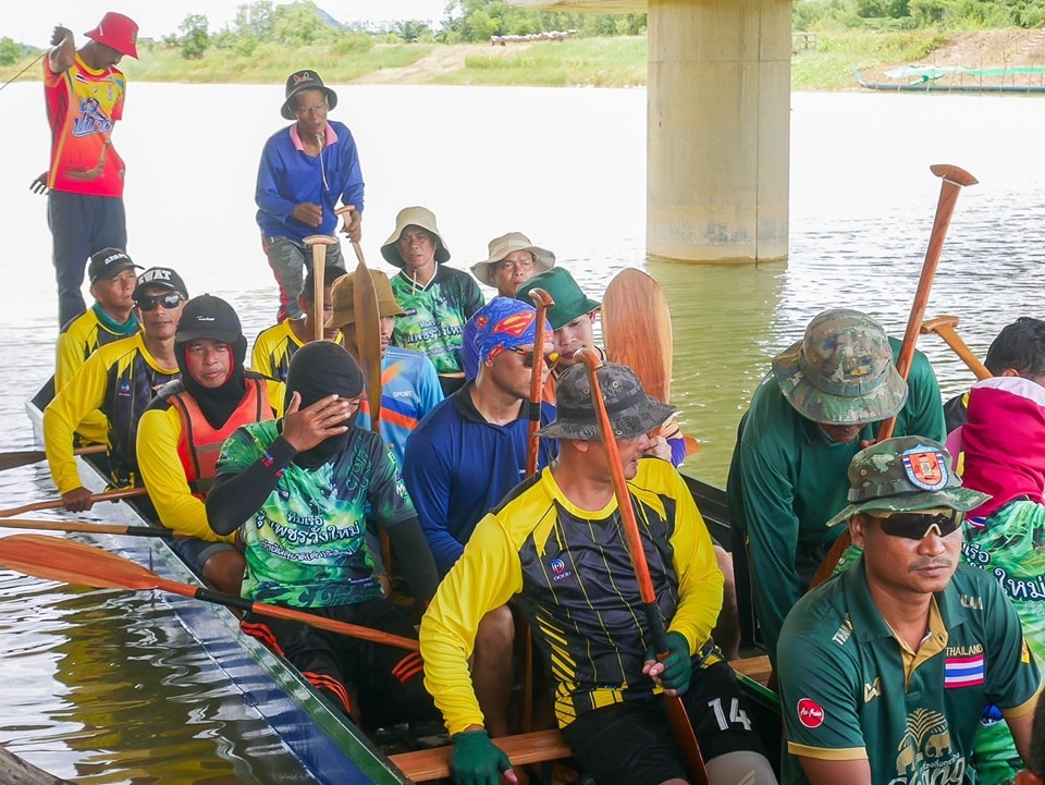 #เทศบาลตำบลวังใหม่ ส่งนักกีฬาฝีพายเรือผู้นำ : "รุ่งเพชรวังใหม่"
#ร่วมการแข่งขันเรือยาวประเพณี ขึ้นโขนชิงธงจังหวัดชุมพร ประจำปี 2567 ณ คลองในหลวง หัววังพนังตัก ต.นาชะอัง อ.เมือง จ.ชุมพร
#ในระหว่างวันที่ 11-15สิงหาคม 2567
#ขณะนี้ฝึกซ้อม ณ คลองนาคราช หมู่ที่ 3 ต.บ้านนา อ.เมือง จ.ชุมพร