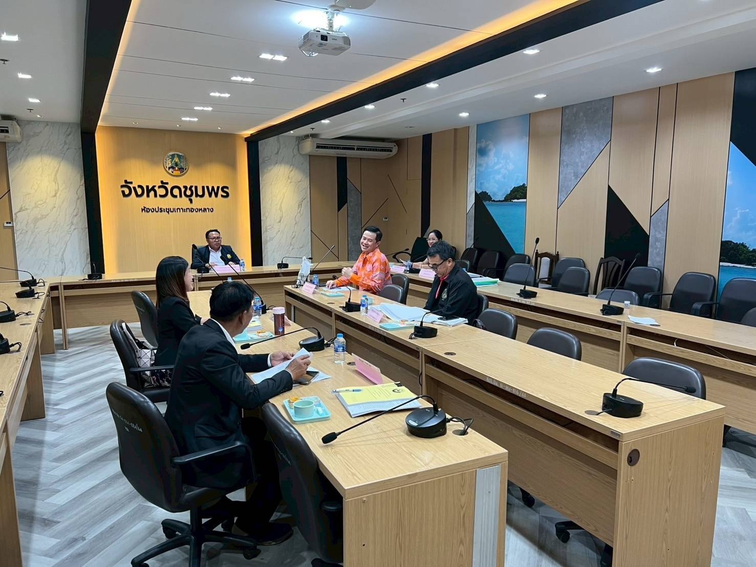 วันนี้ (26/ส.ค./68) เวลา 13.00 น. นายพรศักดิ์ พิมาน นายกเทศมนตรีตำบลวังใหม่ 
เข้าร่วมประชุมอนุวินัย ข้าราชการ ณ ห้องประชุมเกาะทองหลาง ศาลากลางจังหวัด
ชุมพร อ. เมืองชุมพร จ.ชุมพร