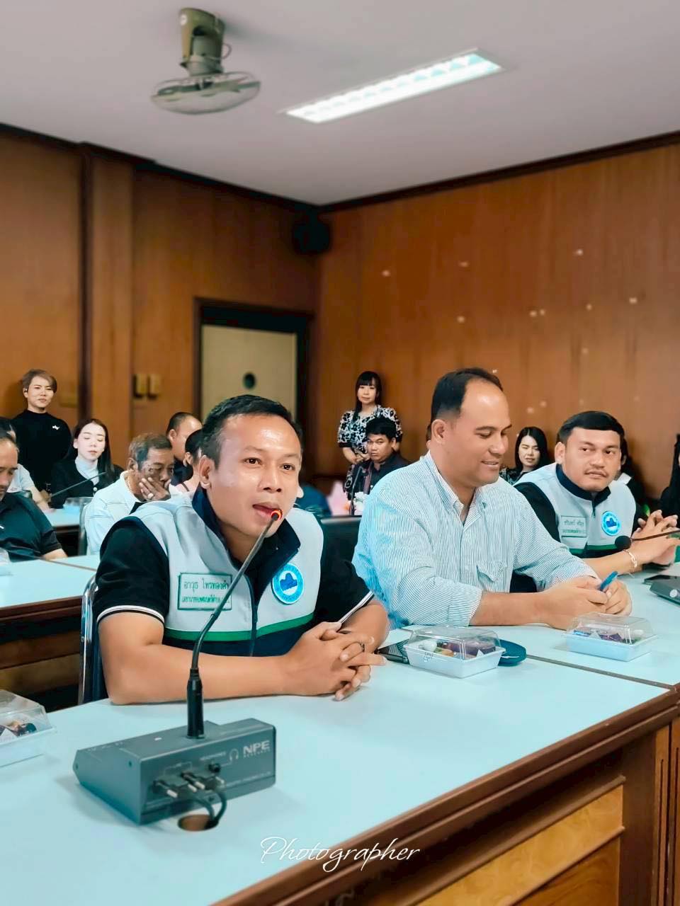 วันนี้ (9 มกราคม 2569) เวลา 09.30 น.นายพรศักดิ์ พิมาน นายกเทศมนตรีตำบลวังใหม่พร้อมด้วย นายเทวฤทธิ์ อิสโร รองนายกเทศมนตรี นางสาว พรพรรณ แย้มมยาสุจริต หัวหน้าสำนักปลัด  นางสาวกนกอร อินทโก ผอ. กองคลัง จ.ส.อ. อนุสรณ์ ชะรินทร์สาร นายช่างโยธารักษาราชการแทนผอ.กองช่าง
ร่วมต้อนรับ นางสาว พนิดา 
หนุนภัคดี และคณะ ย้ายมาจากเทศบาลตำบล จ.ป.ร. อ.กระบุรี จ.ระนอง มารับตำแหน่ง นักทรัพย์พยากรบุคคล เทศบาลตำบลวังใหม่ อ. เมือง จ. ชุมพร
