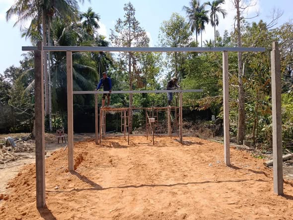 ร่วมกันสร้างบ้านให้กับผู้พิการ “โครงการปรับสภาพสิ่งแวดล้อมที่อยู่อาศัยให้เหมาะสมและปลอดภัย” กลุ่มเปราะบาง (ผู้พิการ) ให้กับนาย
สายัณต์ เกสดา บ้านเลขที่ 116 หมู่ที่ 6 ต.วังใหม่ อ.เมือง จ.ชุมพร