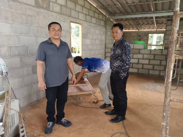 ร่วมกันสร้างบ้านให้กับผู้พิการ “โครงการปรับสภาพสิ่งแวดล้อมที่อยู่อาศัยให้เหมาะสมและปลอดภัย” กลุ่มเปราะบาง (ผู้พิการ) ให้กับนายสายันต์ เกสดา บ้านเลขที่ 116 หมู่ที่ 6 ต.วังใหม่ อ.เมือง จ.ชุมพร