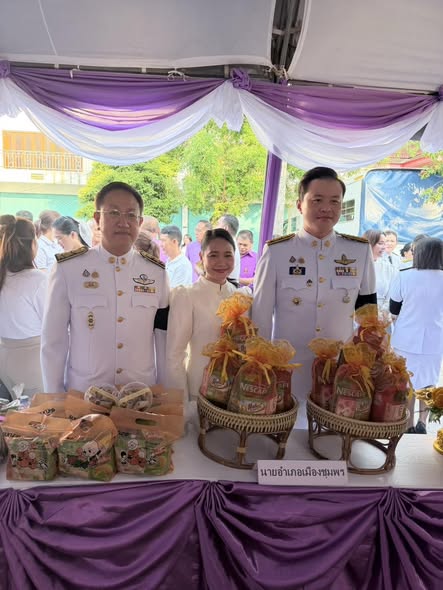 วันนี้ (2เมษายน2569)เวลา 07.00น.นำโดยนางสาวพรพรหม  พิมาน เลขานุการนายกเทศมนตรีตำบลวังใหม่พร้อมด้วยนางสาวพงค์ผกา ยอดทอง เลขาสภาเทศบาลตำบลวังใหม่ รับมอบหมายเข้าร่วมกิจกรรมพิธีถวายพระพรสมเด็จพระกนิษฐาธิราชเจ้ากรมสมเด็จพระเทพรัตนราชสุดาฯสยามบรมราชกุมารีเนื่องในวันคล้ายวันพระราชสมภพ 2 เมษายน 2569 ณ วัดชุมพรรังสรรค์ อ.เมืองจ.ชุมพร